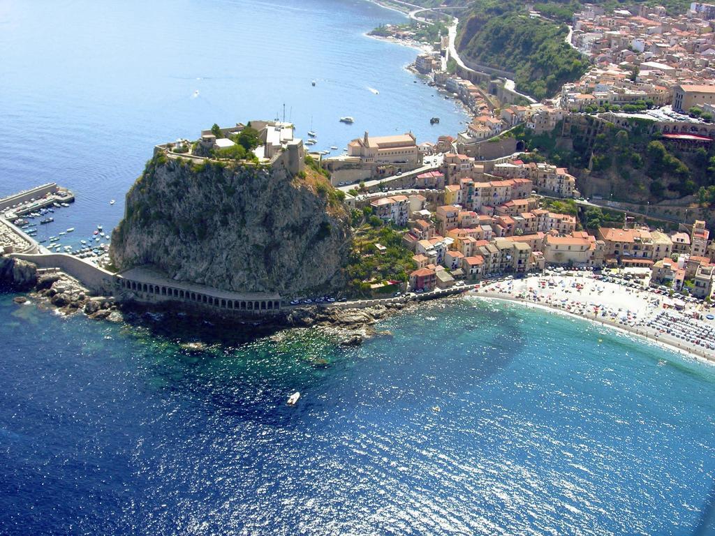 Scilla Beach Villa Екстериор снимка